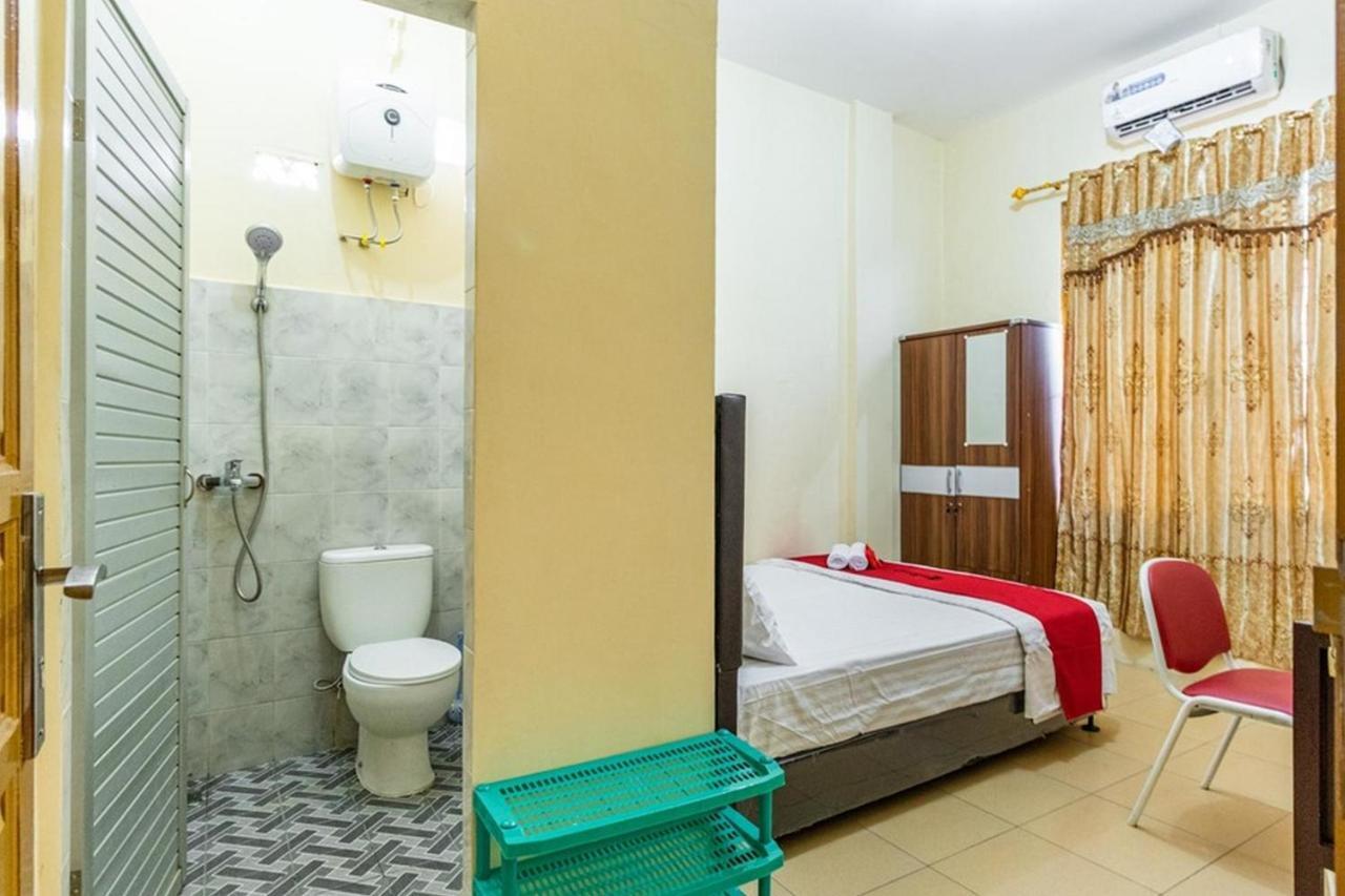 Reddoorz Syariah @ Jalan Setiabudi Medan 3 Exterior photo